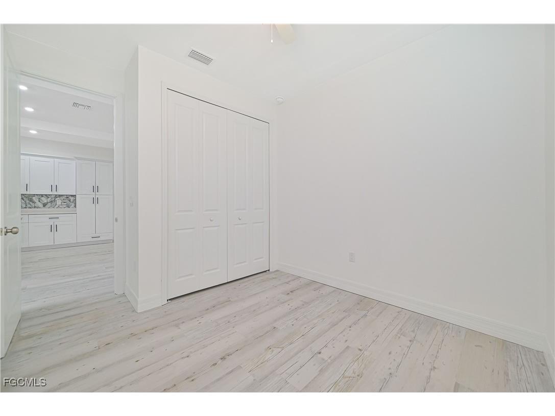 2219 Carver Avenue Fort Myers FL 33916 2025015487 image17