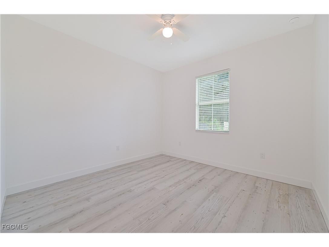 2219 Carver Avenue Fort Myers FL 33916 2025015487 image7