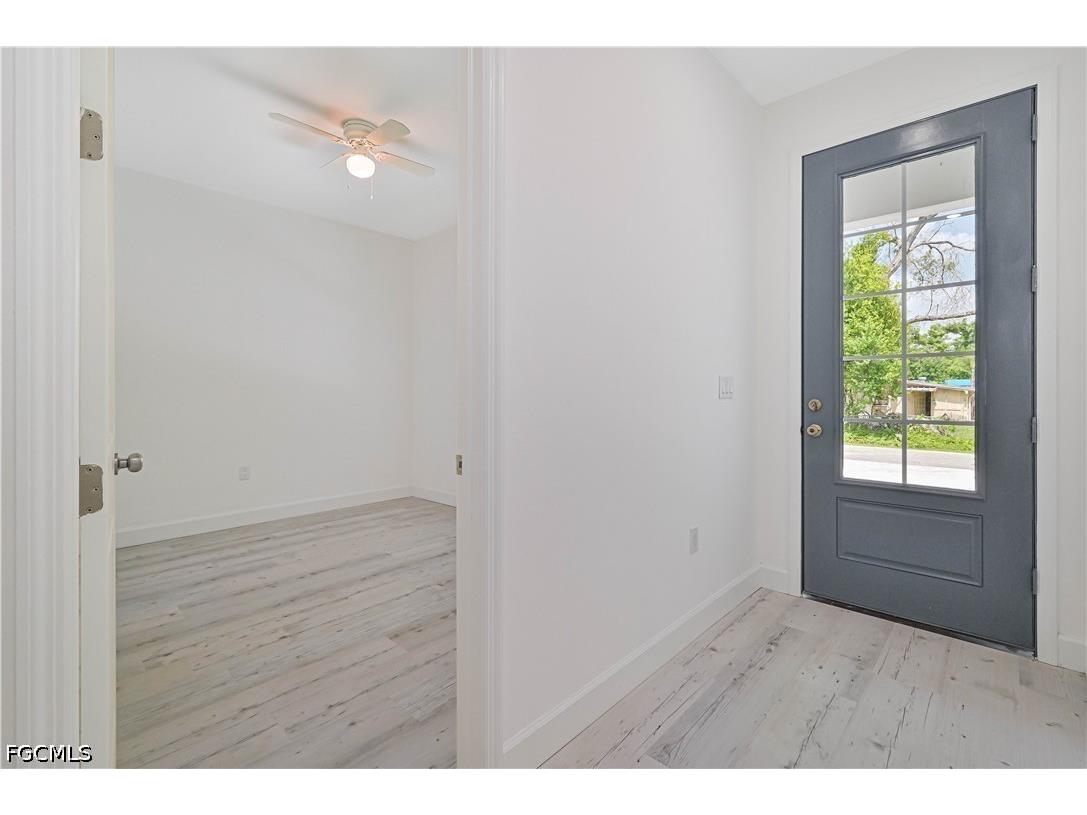 2219 Carver Avenue Fort Myers FL 33916 2026017795 image2
