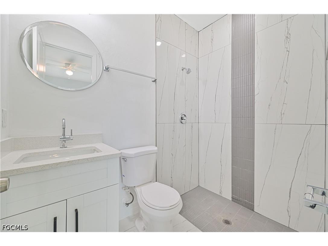 2219 Carver Avenue Fort Myers FL 33916 2026017795 image8