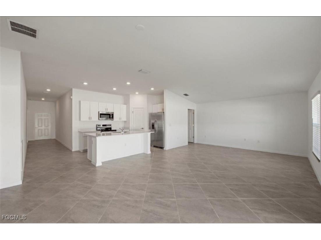 2219 NW 3rd Avenue Cape Coral FL 33993 2025017374 image10