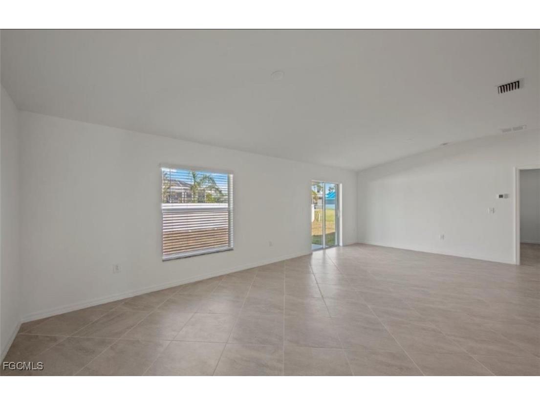 2219 NW 3rd Avenue Cape Coral FL 33993 2025017374 image12