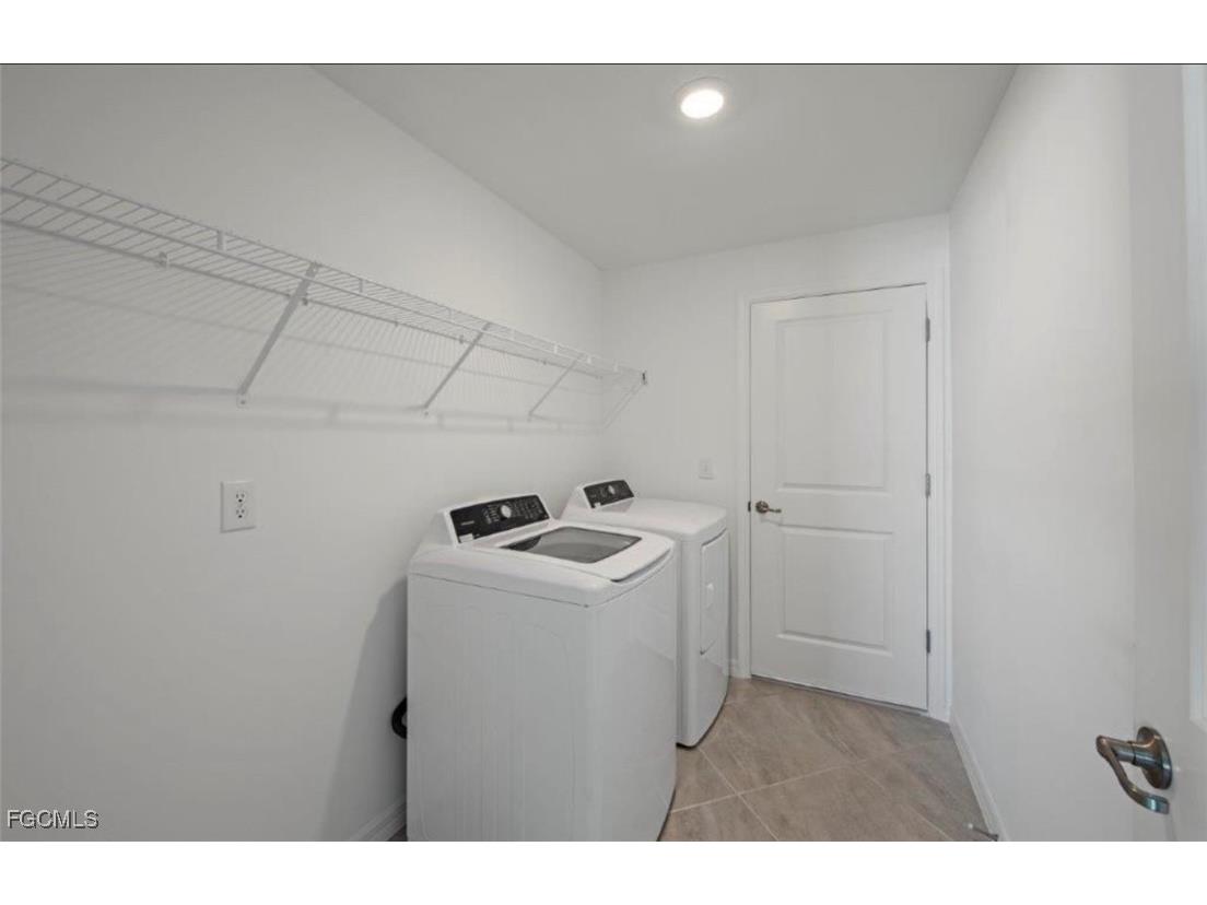 2219 NW 3rd Avenue Cape Coral FL 33993 2025017374 image18