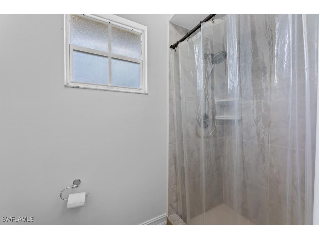 2219 SE 8th Street Cape Coral FL 33990 225076510 image26