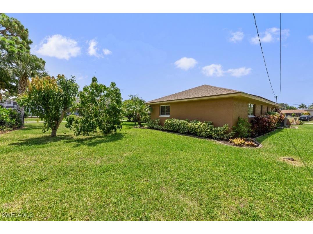 2219 SE 8th Street Cape Coral FL 33990 225076510 image35