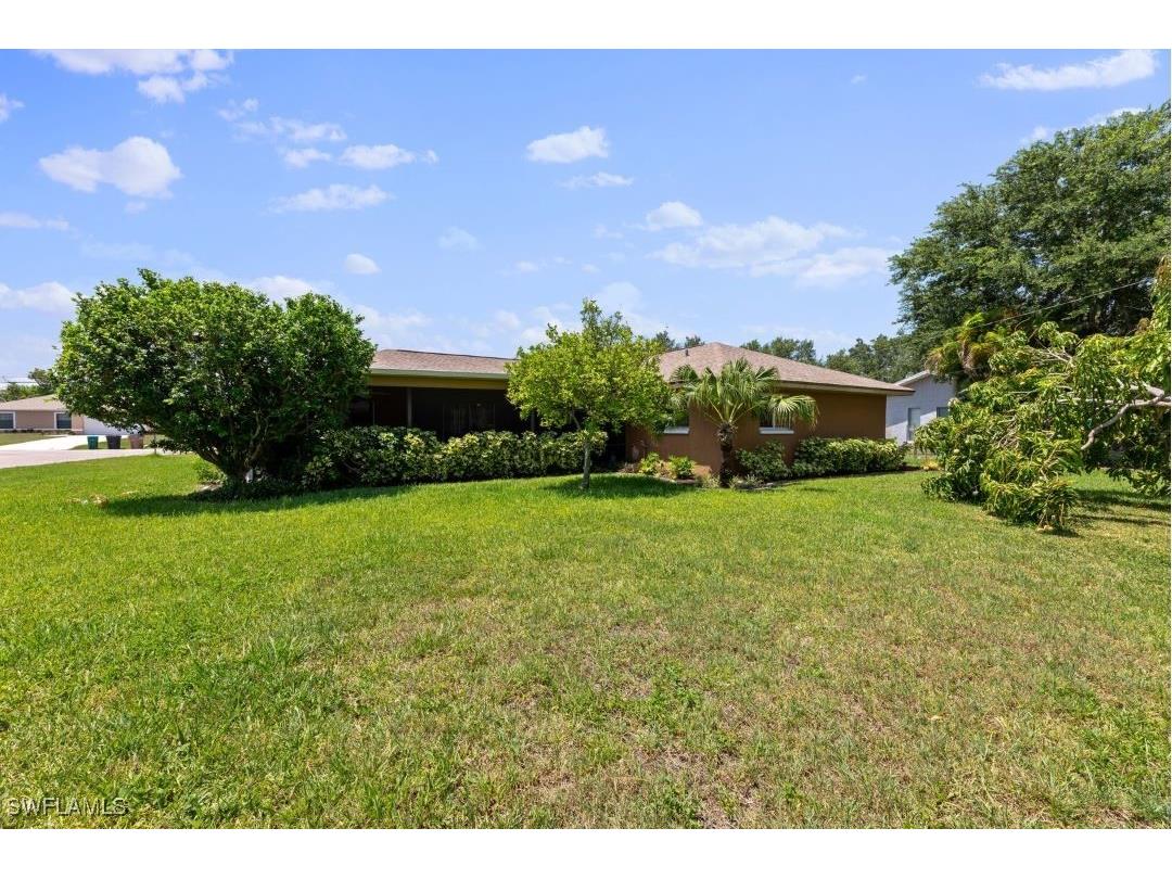 2219 SE 8th Street Cape Coral FL 33990 225076510 image38