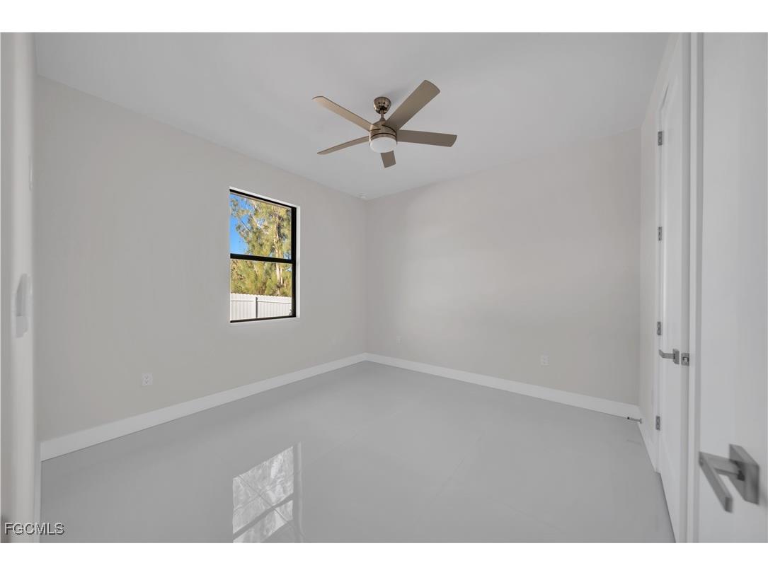 2219 Surfside Boulevard Cape Coral FL 33991 2026003623 image17
