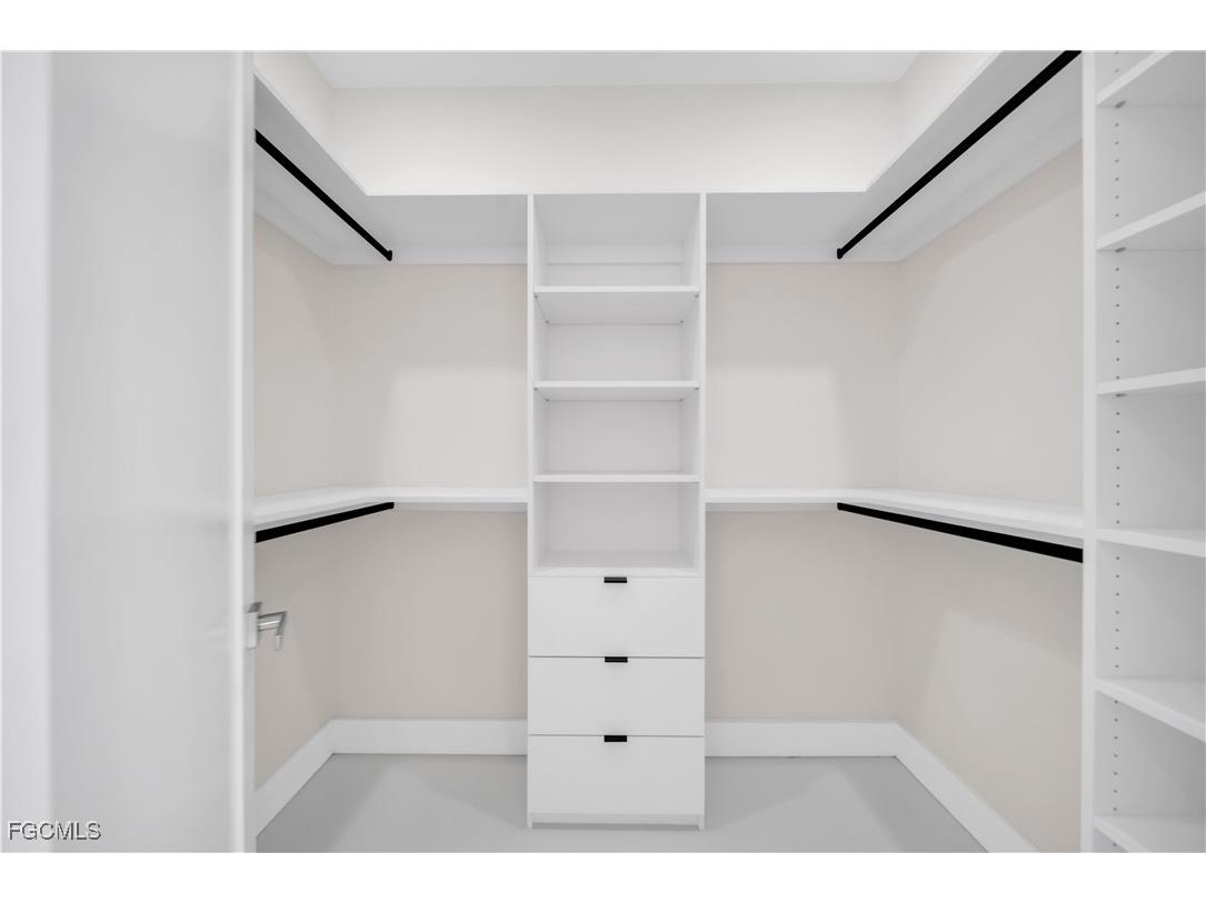 2219 Surfside Boulevard Cape Coral FL 33991 2026003623 image20