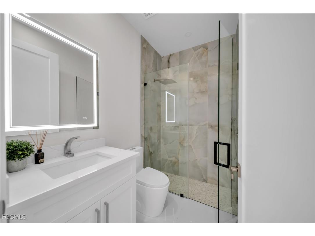 2219 Surfside Boulevard Cape Coral FL 33991 2026003623 image22