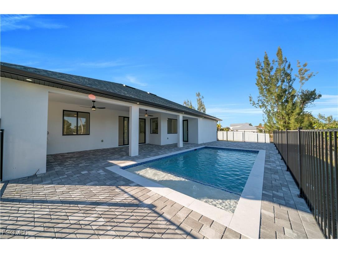 2219 Surfside Boulevard Cape Coral FL 33991 2026003623 image36