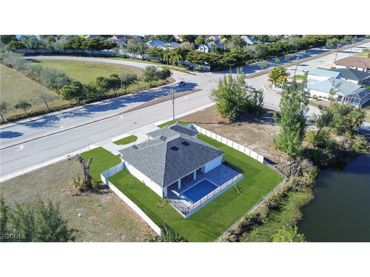 2219 Surfside Boulevard Cape Coral FL 33991 2026003623 image38