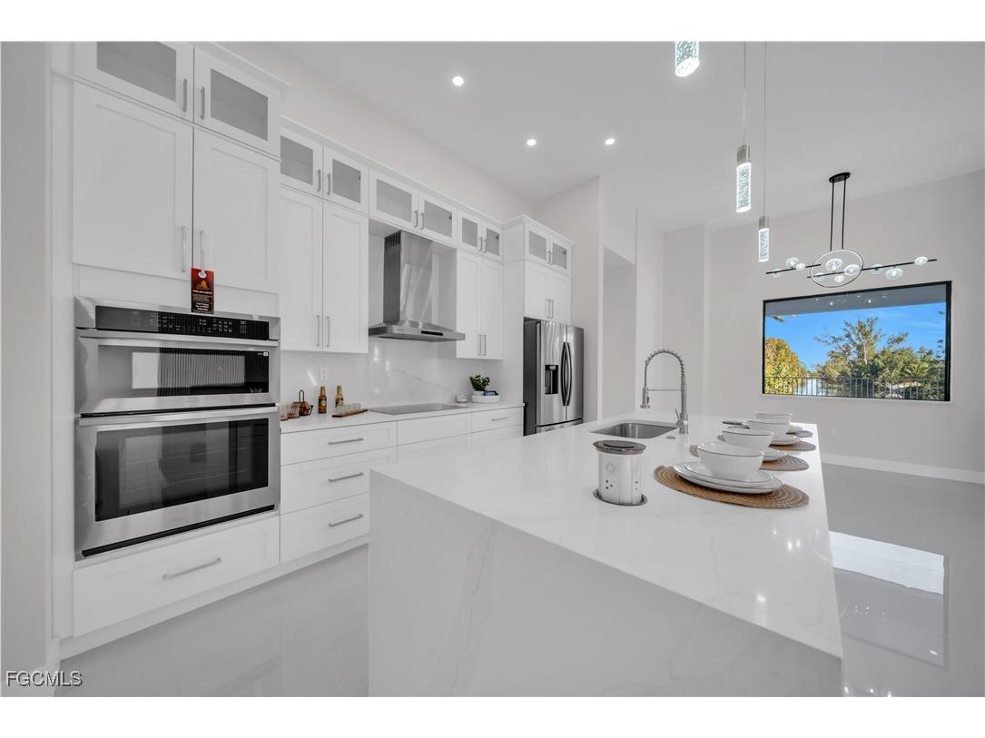 2219 Surfside Boulevard Cape Coral FL 33991 2026003623 image8