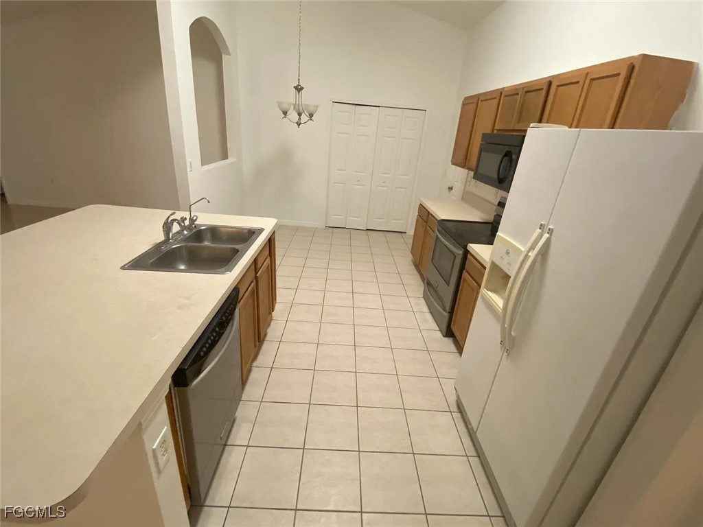 222 Aurora Avenue S Lehigh Acres FL 33974 2025021990 image2