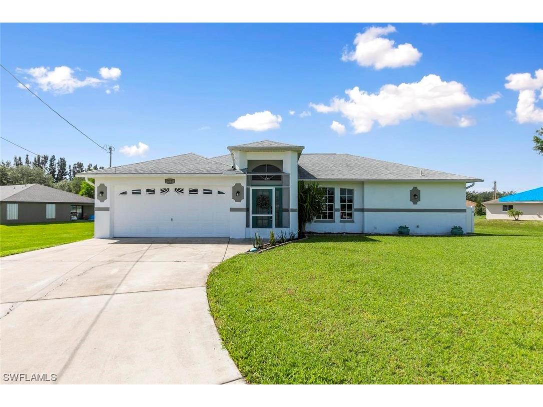 222 Aydin Court Fort Myers FL 33913 223051925 image1