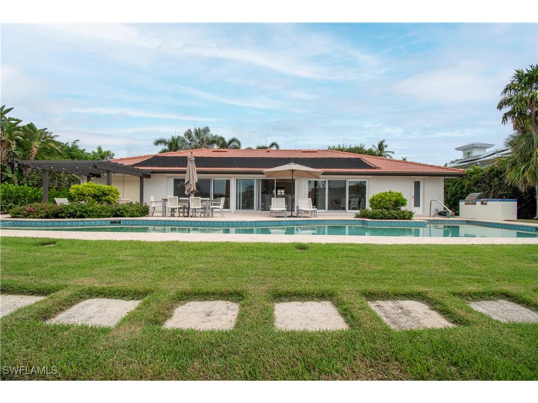 222 Bay Point Naples FL 34103 225025629 image1