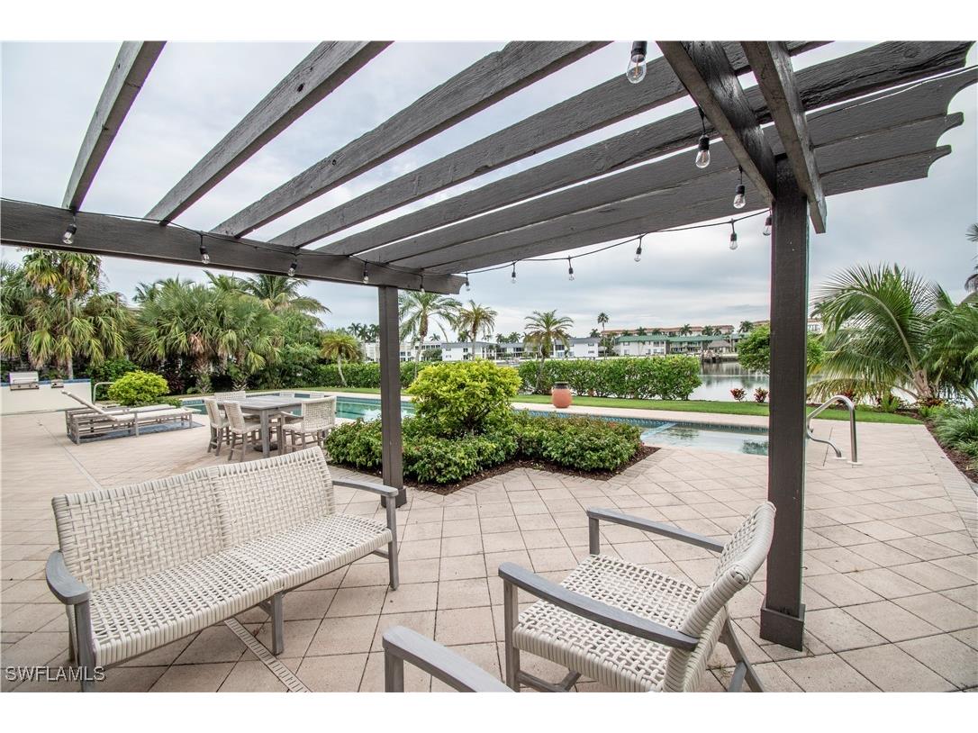 222 Bay Point Naples FL 34103 225025629 image20