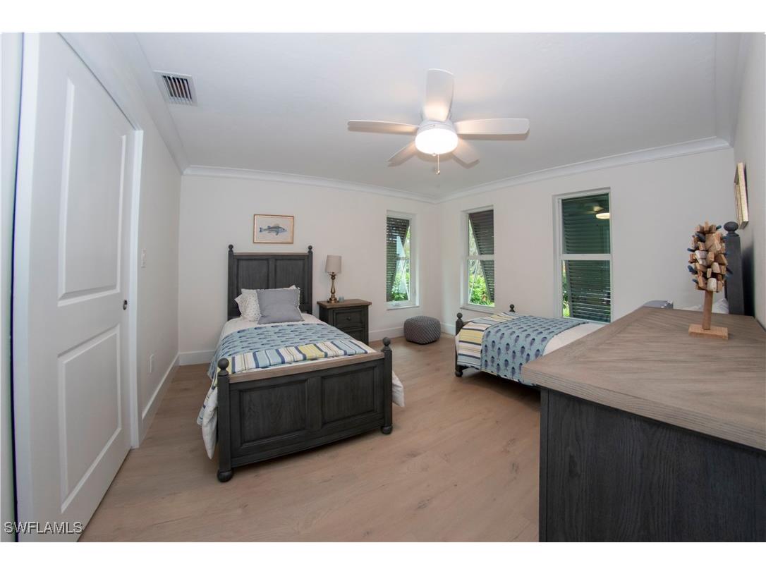 222 Bay Point Naples FL 34103 225025629 image25