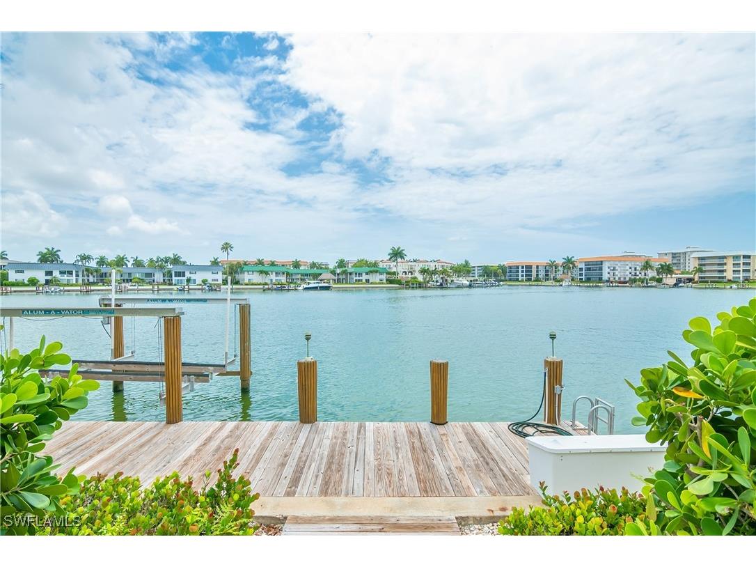 222 Bay Point Naples FL 34103 225025629 image30