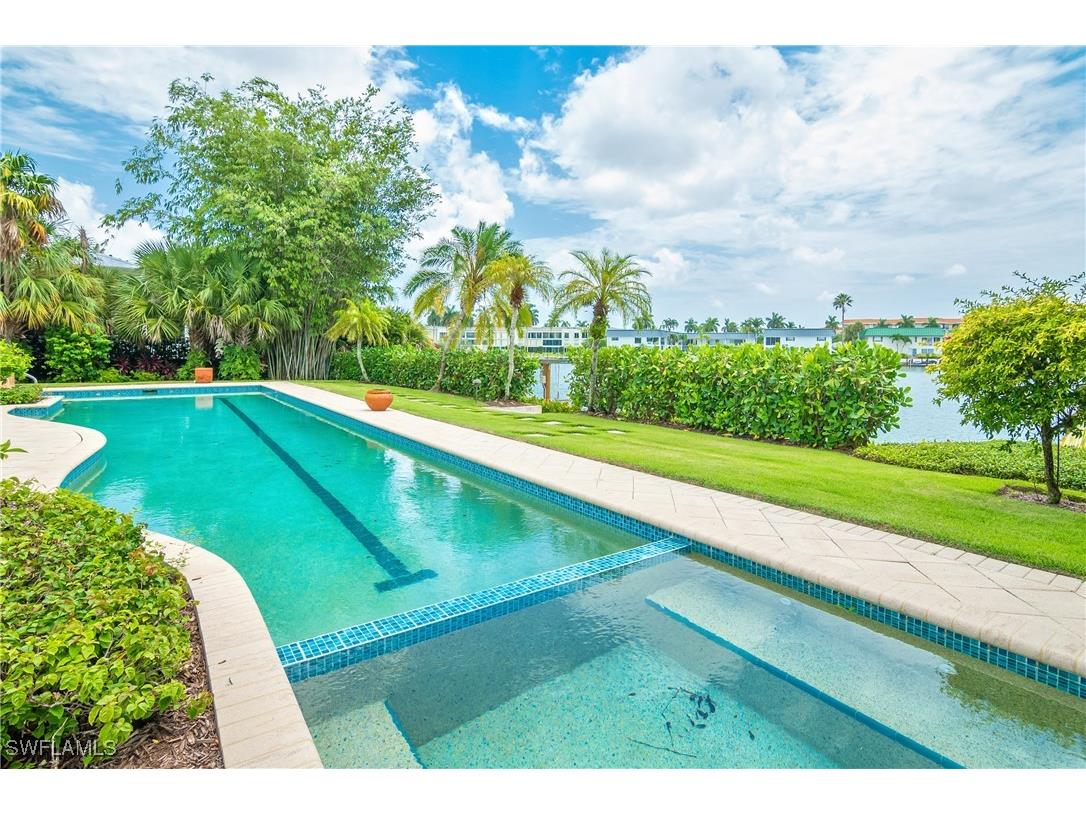 222 Bay Point Naples FL 34103 225025629 image4