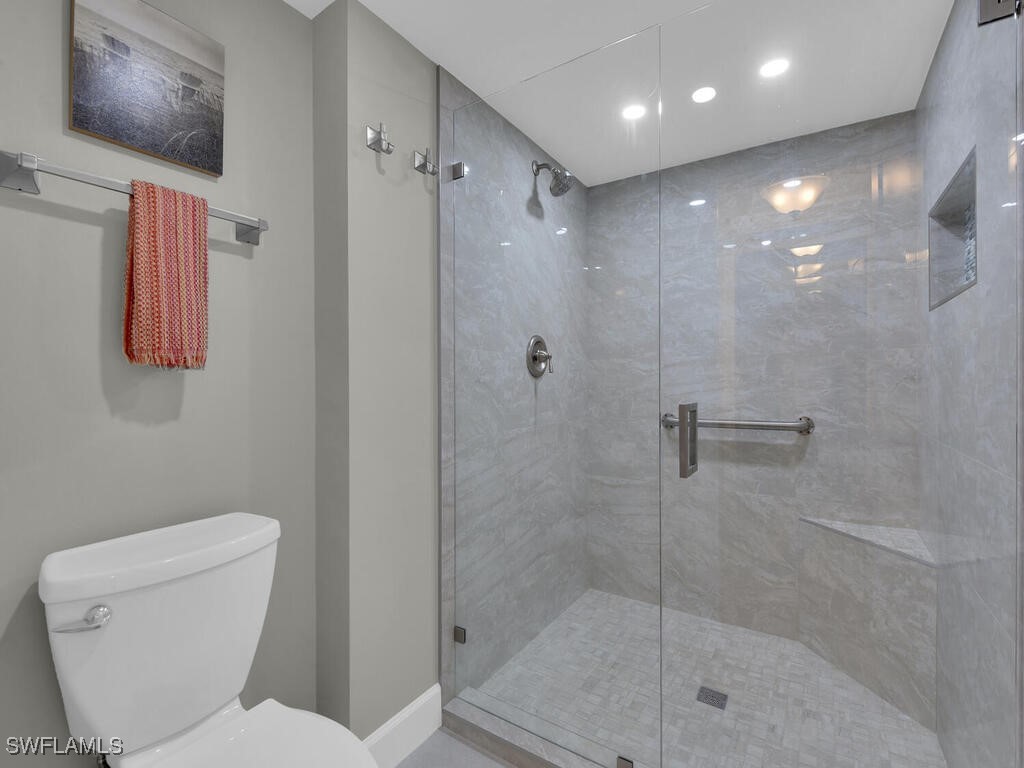 222 Harbour Drive #103 Naples FL 34103 225079987 image24