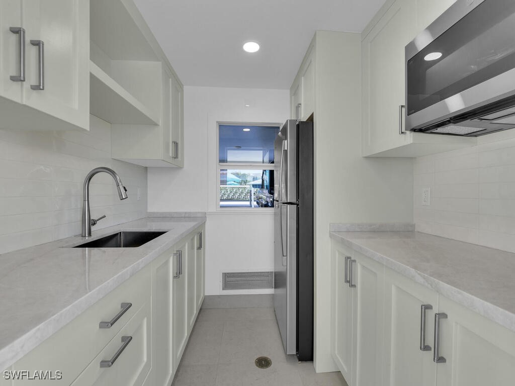 222 Harbour Drive #103 Naples FL 34103 225079987 image33