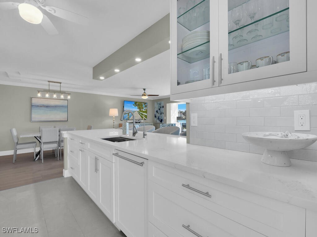 222 Harbour Drive #103 Naples FL 34103 225079987 image6