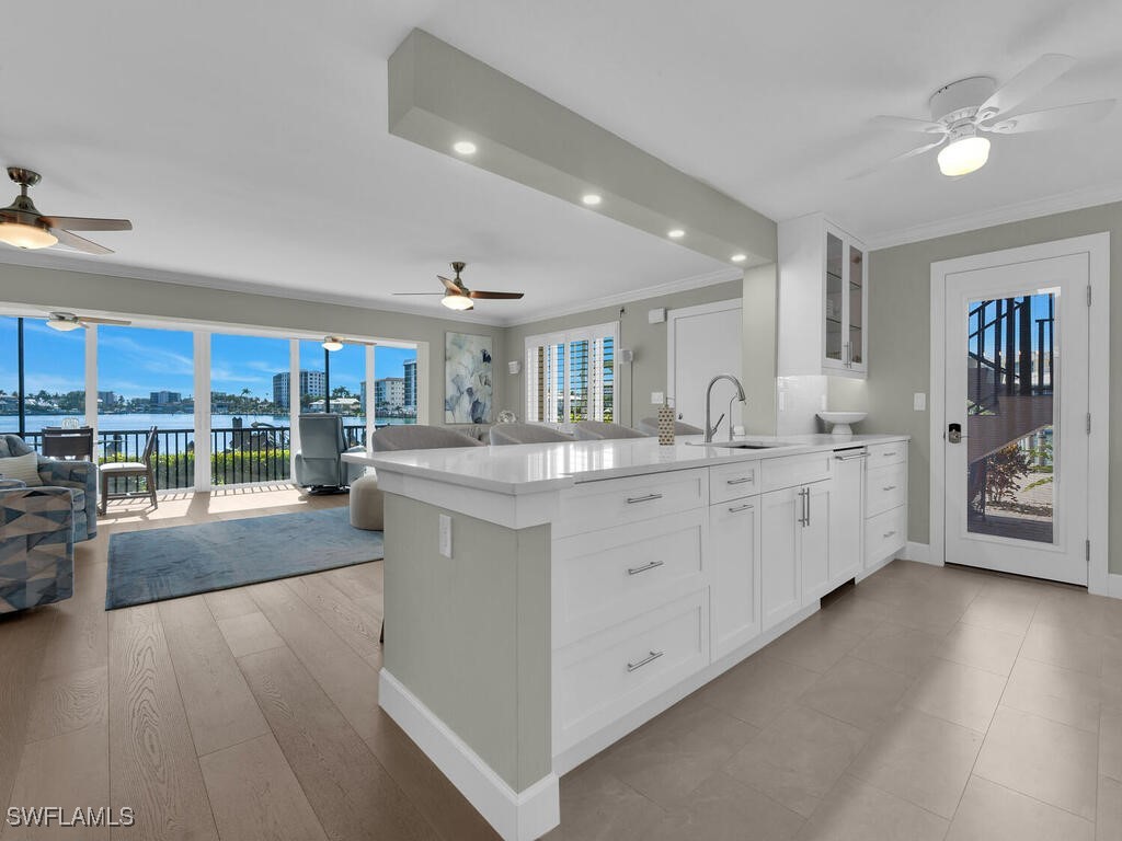 222 Harbour Drive #103 Naples FL 34103 225079987 image7