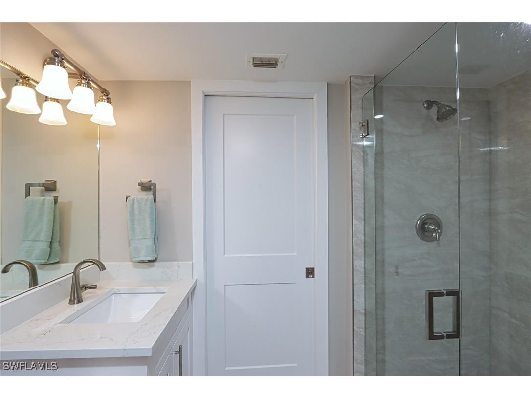 222 Harbour Drive #103 Naples FL 34103 226004327 image17