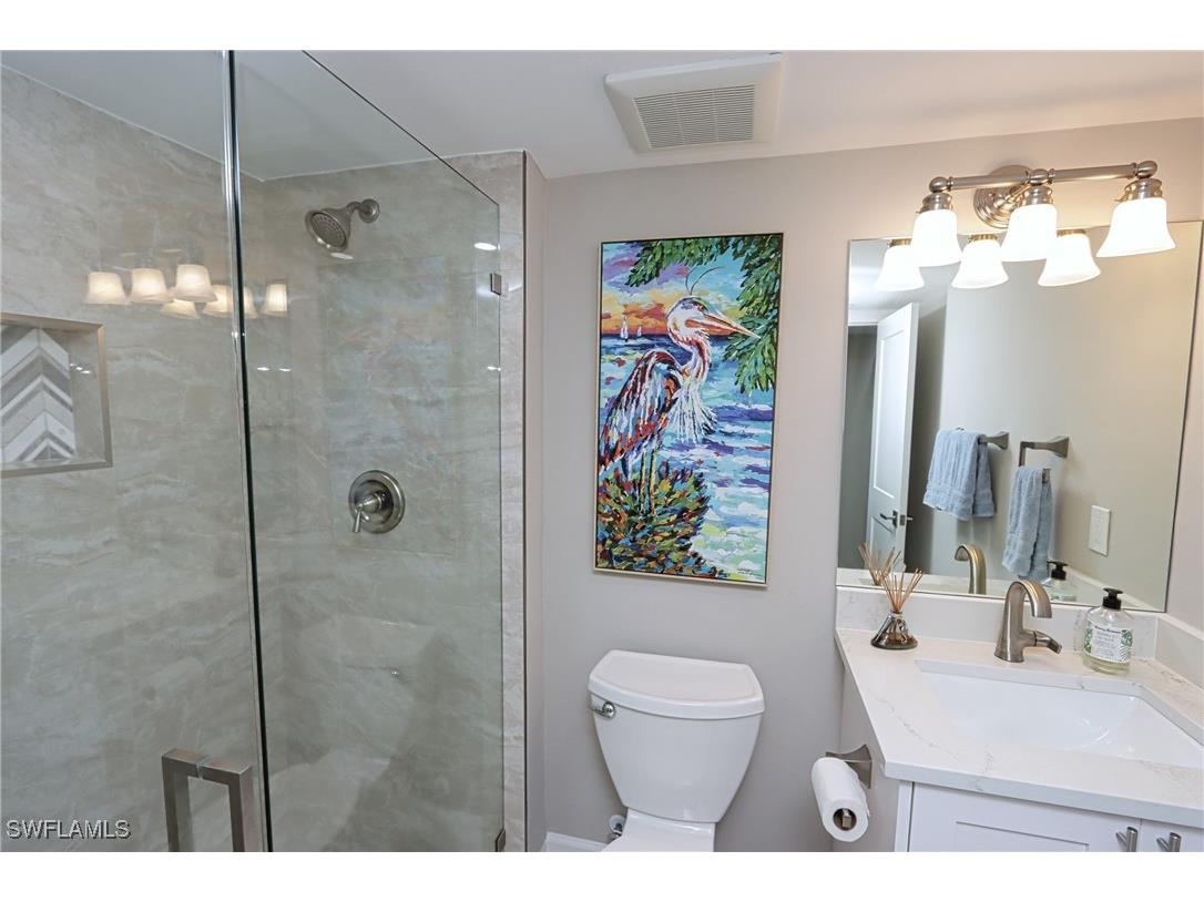 222 Harbour Drive #103 Naples FL 34103 226004327 image18