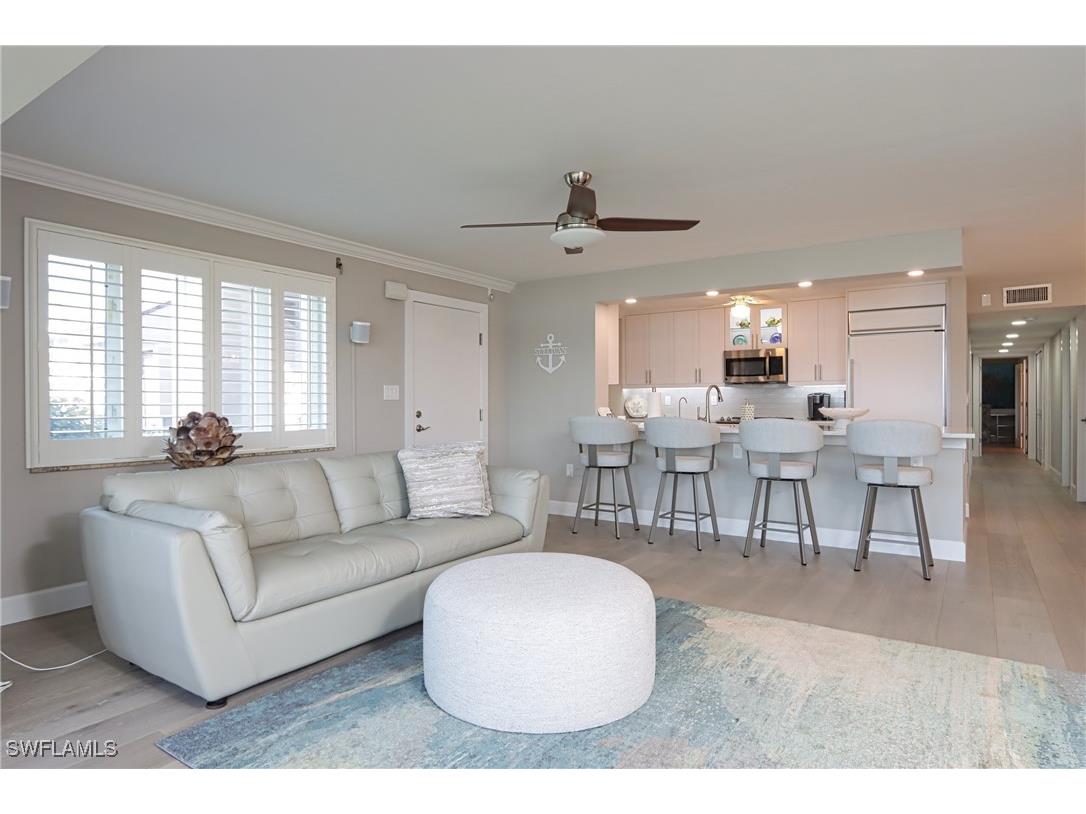 222 Harbour Drive #103 Naples FL 34103 226004327 image2