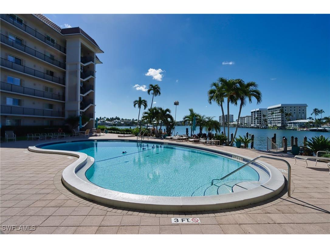 222 Harbour Drive #103 Naples FL 34103 226004327 image25