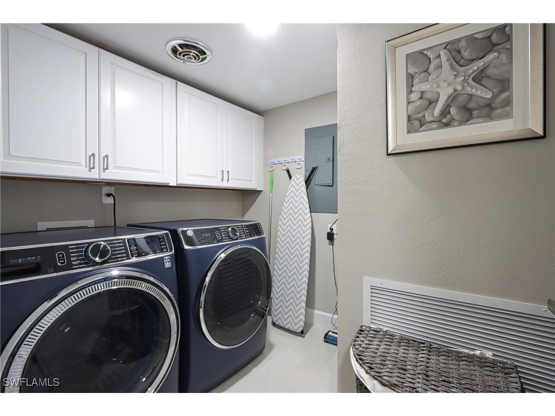 222 Harbour Drive #103 Naples FL 34103 226004327 image8