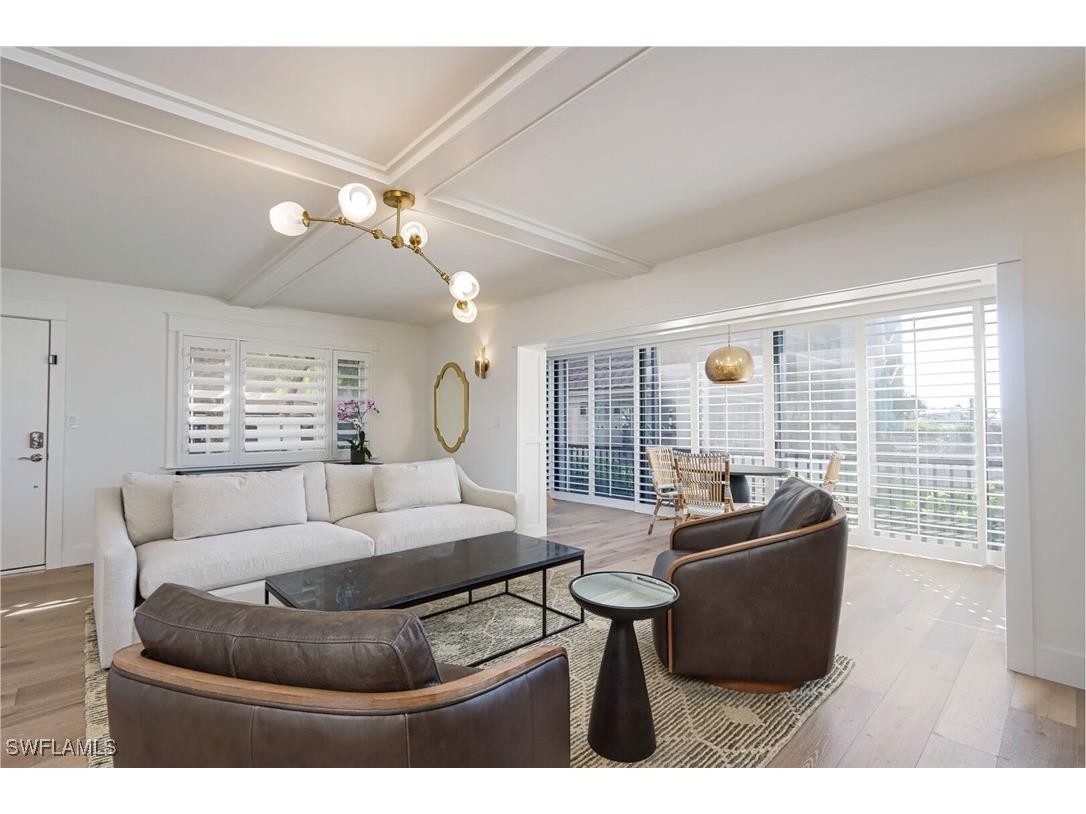 222 Harbour Drive #105 Naples FL 34103 225066451 image1