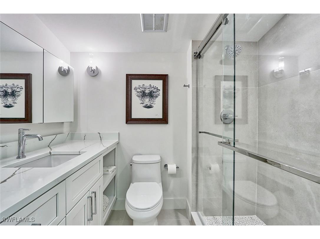 222 Harbour Drive #105 Naples FL 34103 225066451 image15