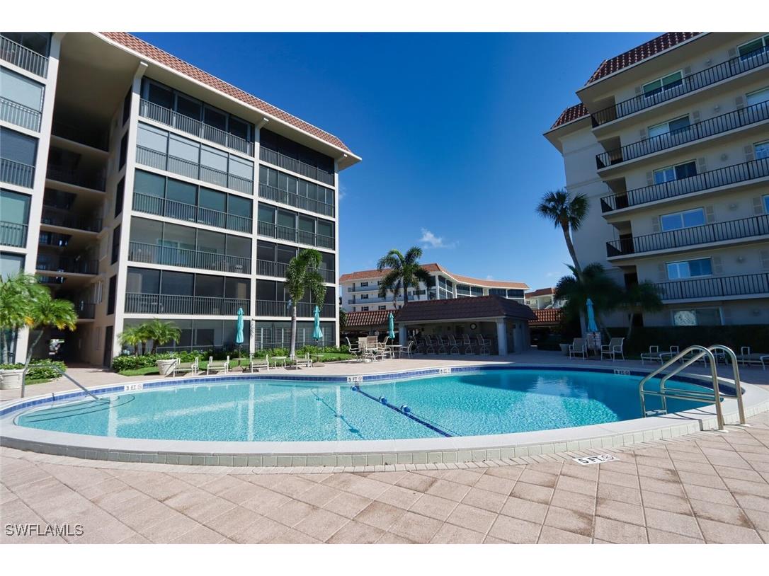 222 Harbour Drive #105 Naples FL 34103 225066451 image18