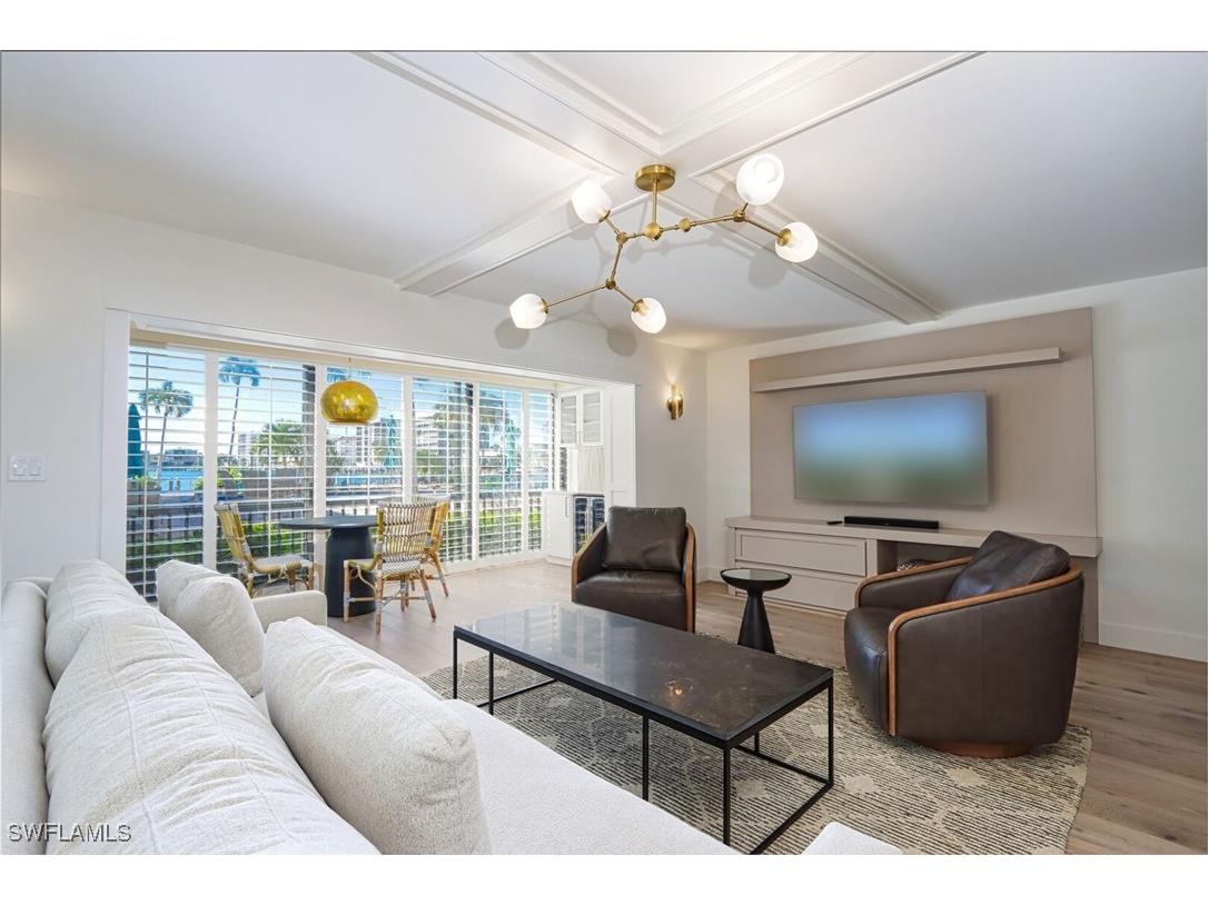 222 Harbour Drive #105 Naples FL 34103 225066451 image2