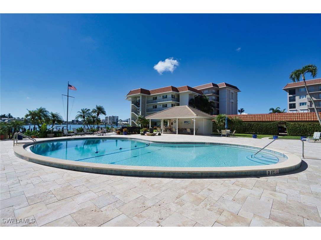 222 Harbour Drive #105 Naples FL 34103 225066451 image21