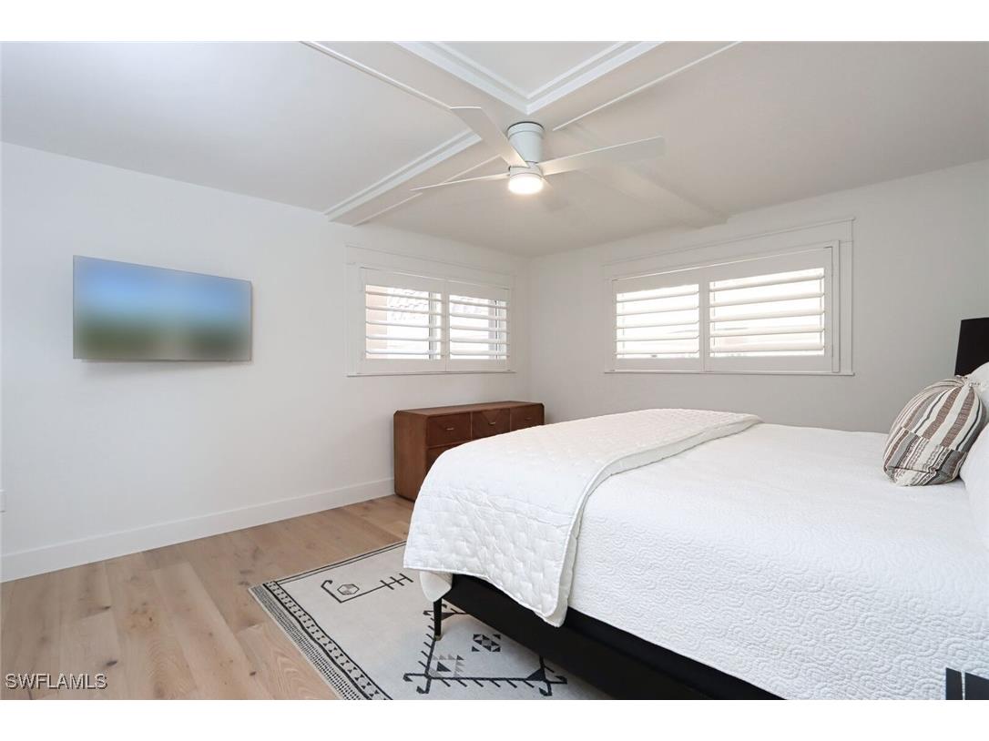 222 Harbour Drive #105 Naples FL 34103 225066451 image9