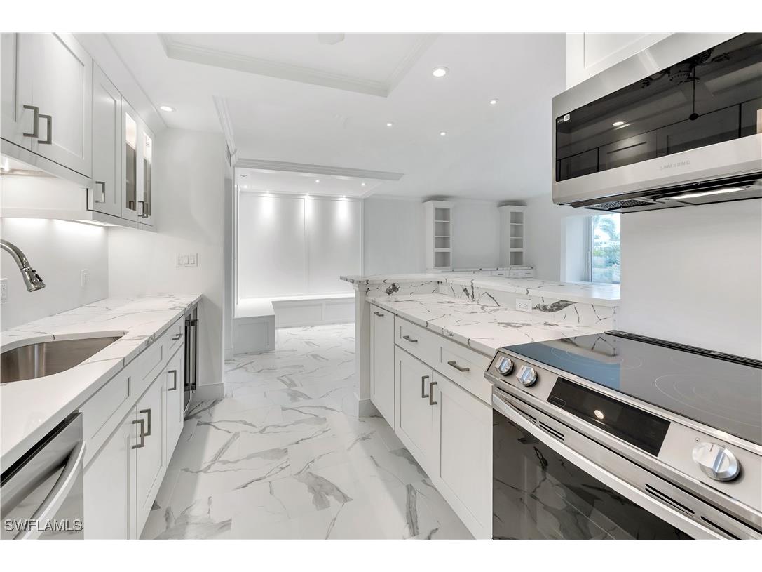 222 Harbour Drive #114 Naples FL 34103 225058559 image21