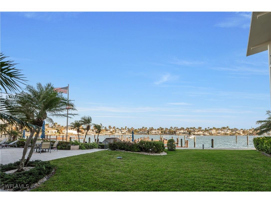 222 Harbour Drive #114 Naples FL 34103 225058559 image4