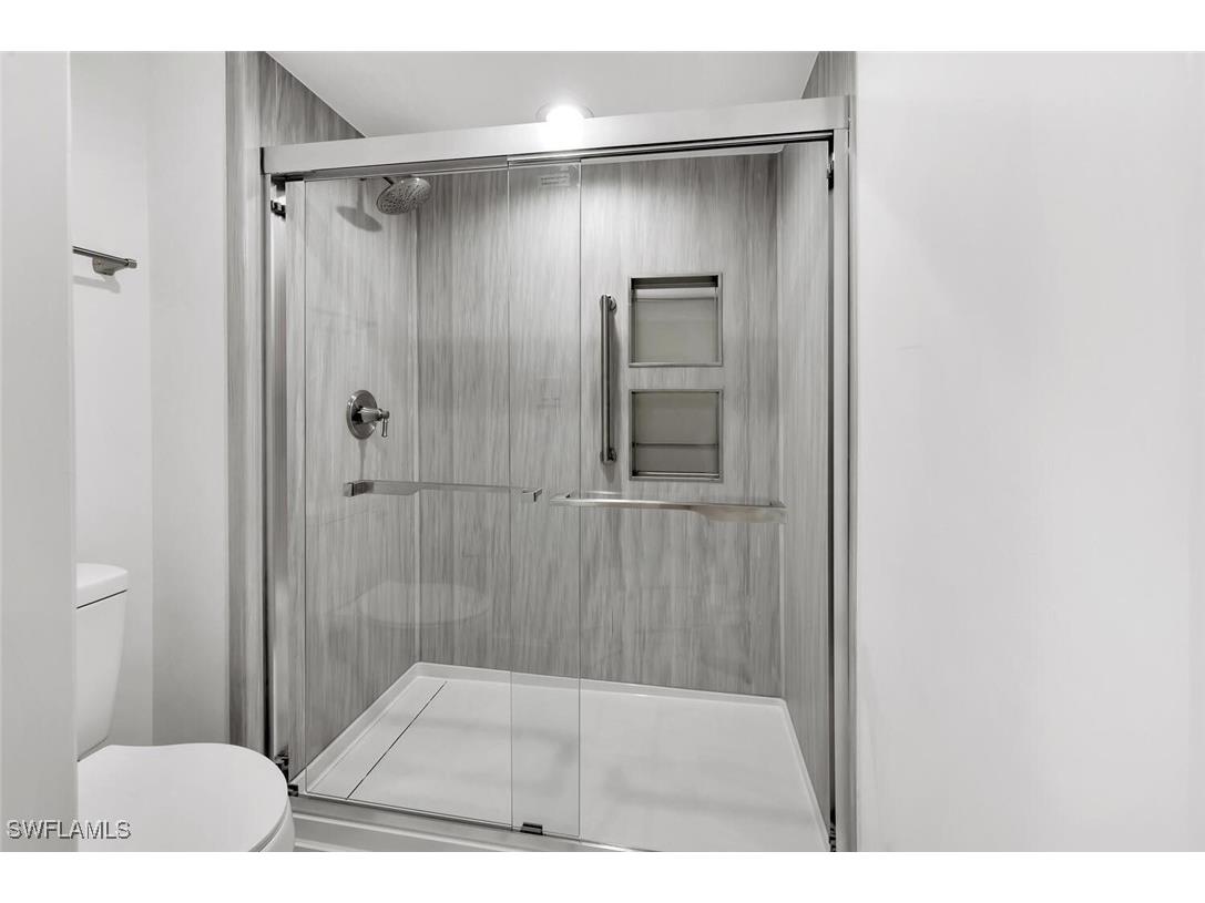 222 Harbour Drive #114 Naples FL 34103 225084681 image16