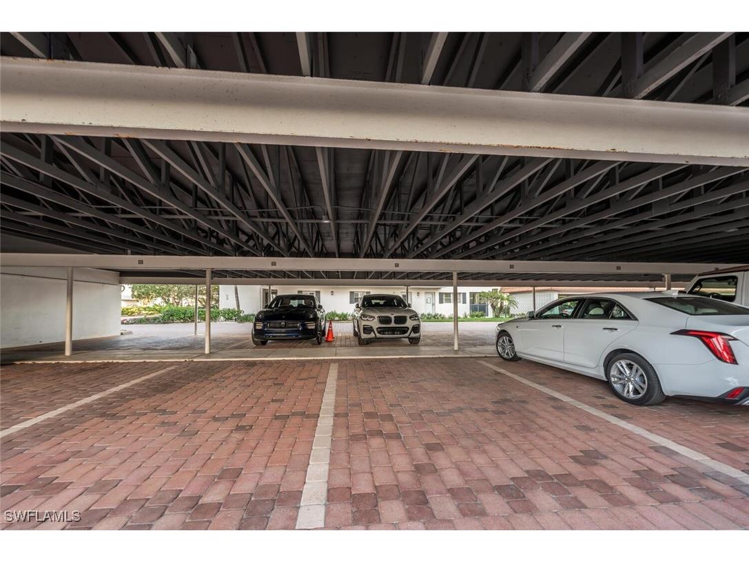 222 Harbour Drive #114 Naples FL 34103 225084681 image32