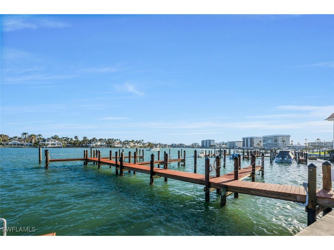 222 Harbour Drive #114 Naples FL 34103 225084681 image5