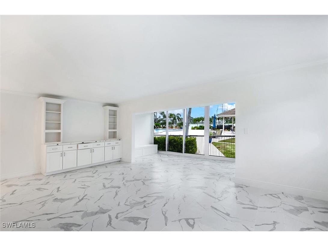222 Harbour Drive #114 Naples FL 34103 225084681 image7