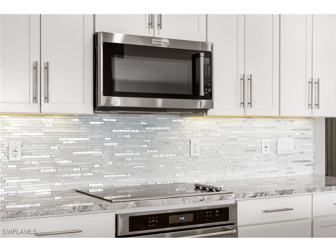 222 Harbour Drive #207 Naples FL 34103 225080786 image10