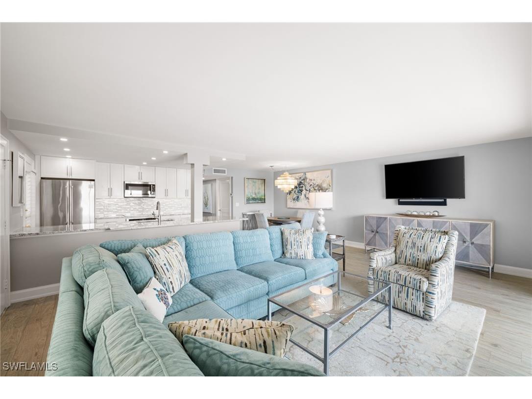 222 Harbour Drive #207 Naples FL 34103 225080786 image24