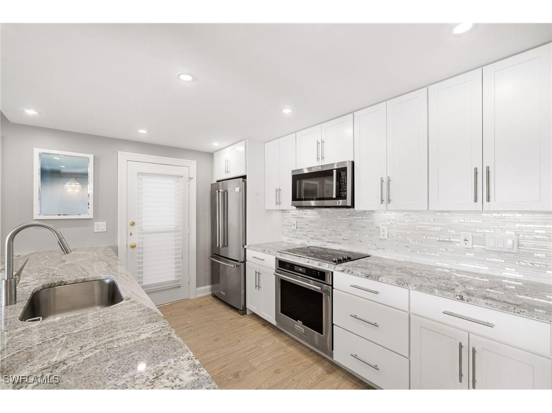 222 Harbour Drive #207 Naples FL 34103 225080786 image9