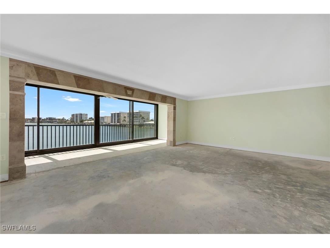 222 Harbour Drive #301 Naples FL 34103 225074924 image6