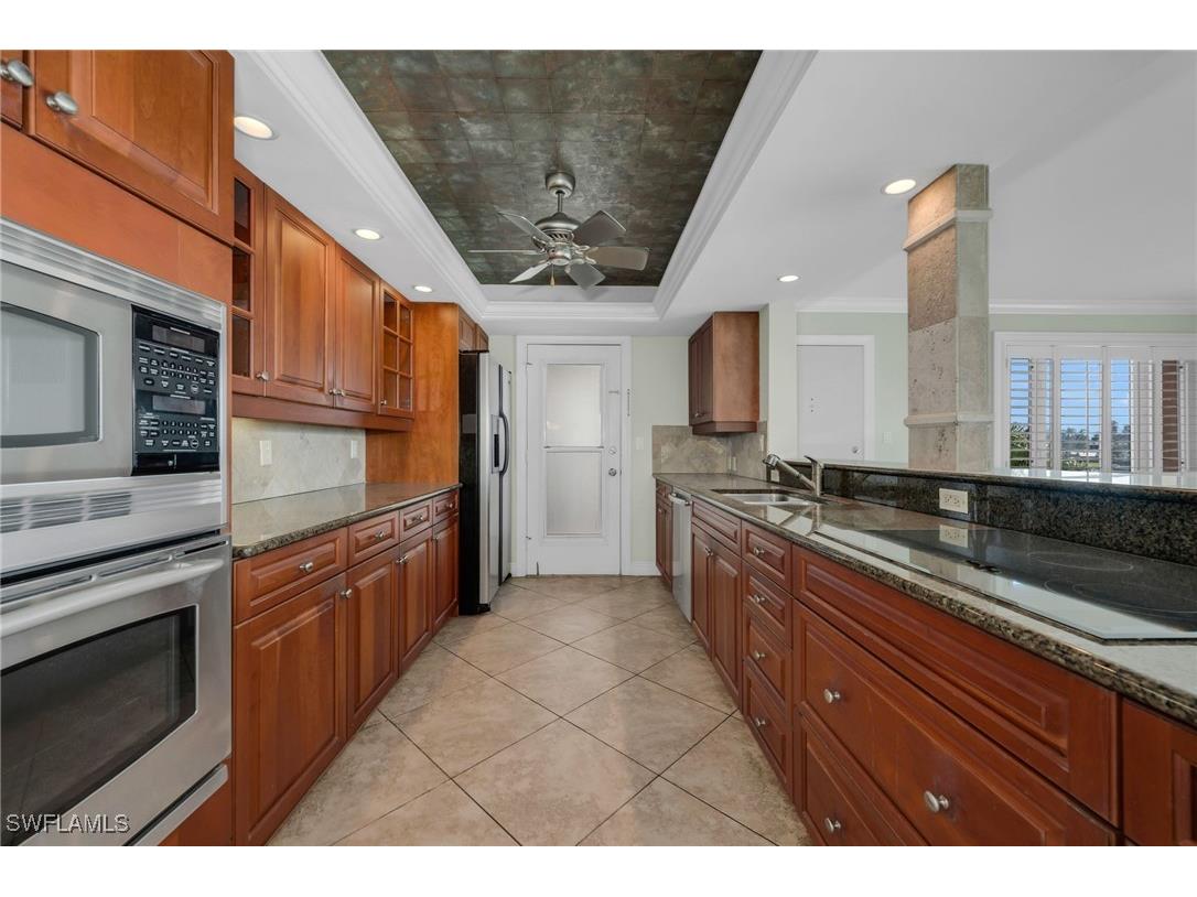 222 Harbour Drive #301 Naples FL 34103 225074924 image9