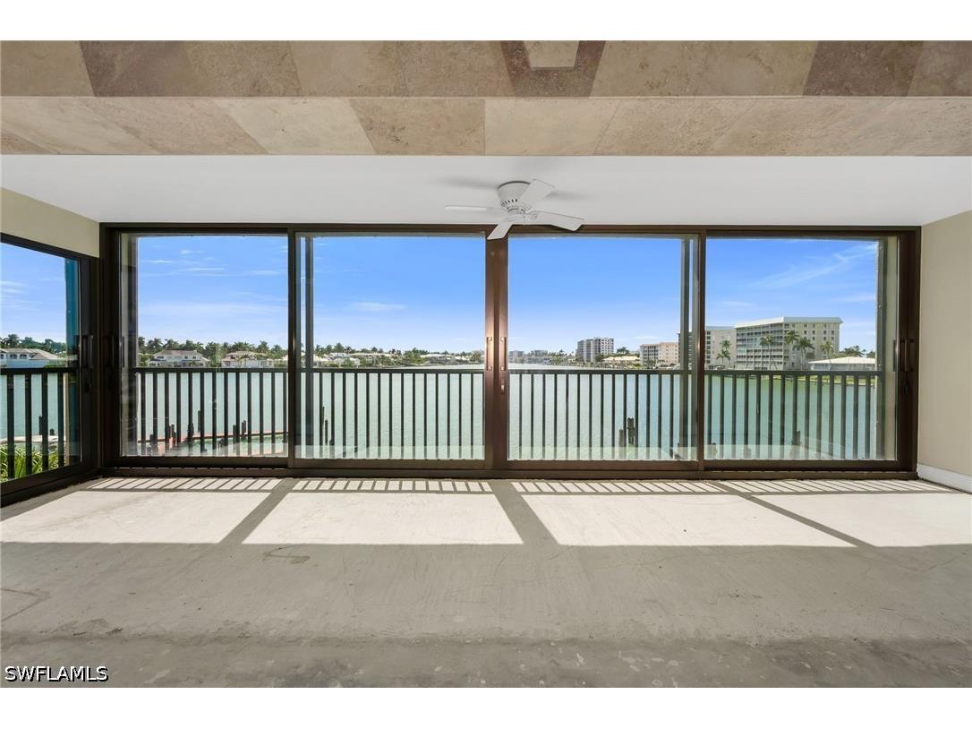 222 Harbour Drive #301 Naples FL 34103 226018025 image1